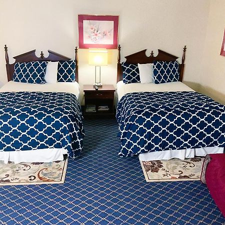 Regency Inn & Suites West Springfield Dış mekan fotoğraf