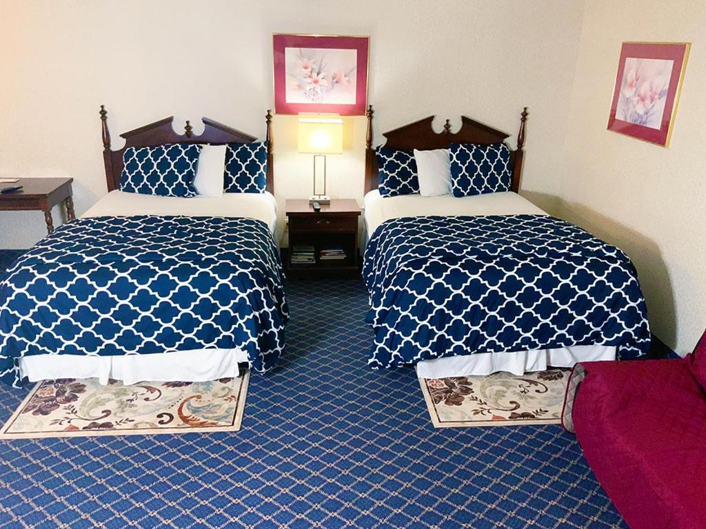 Regency Inn & Suites West Springfield Dış mekan fotoğraf