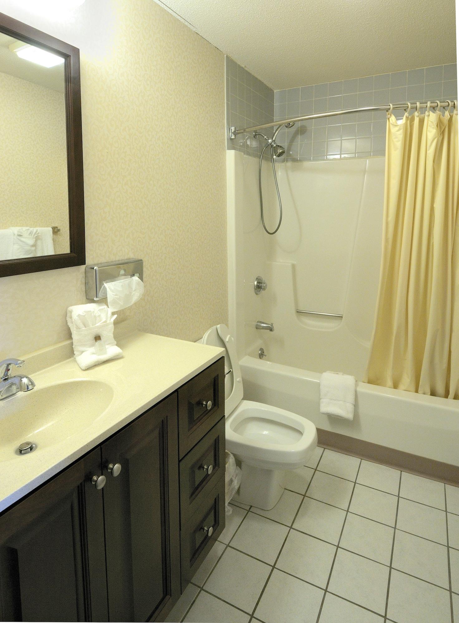 Regency Inn & Suites West Springfield Dış mekan fotoğraf