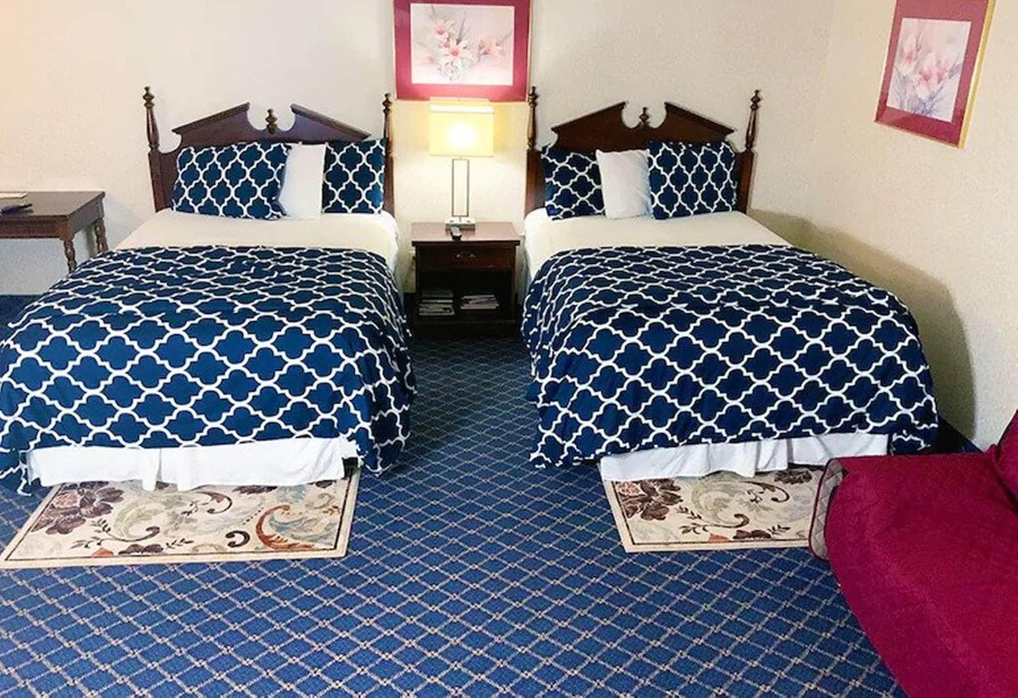 Regency Inn & Suites West Springfield Dış mekan fotoğraf