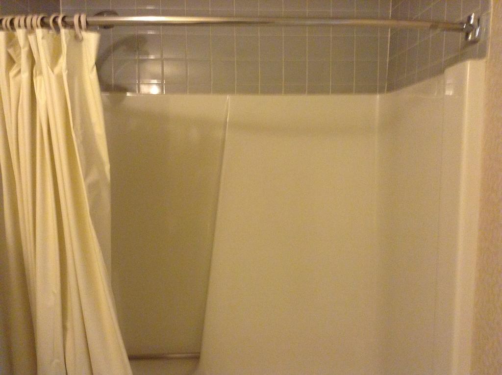 Regency Inn & Suites West Springfield Dış mekan fotoğraf
