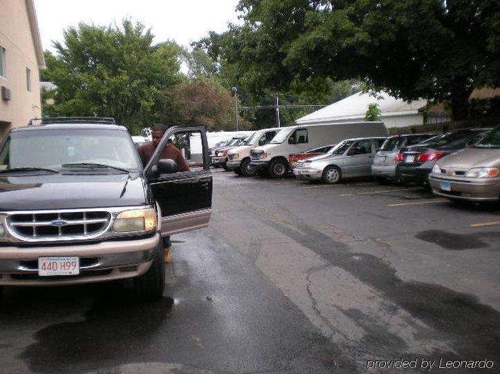 Regency Inn & Suites West Springfield Dış mekan fotoğraf